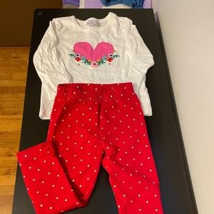 Hanna Andersson soft art tee and Glimmer Dot Leggings gently used 90. - 3t
